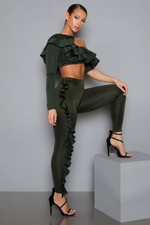 Lauren R. Wood feet photo thumbnail