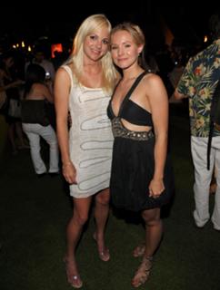 Kristen Bell feet photo thumbnail