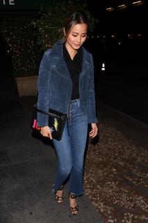 Jamie Chung feet photo thumbnail
