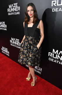 Kaya Scodelario feet photo thumbnail