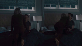Naomi Watts feet photo thumbnail