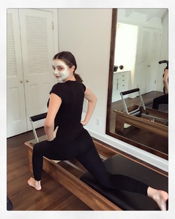 Miranda Kerr feet photo thumbnail