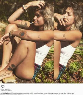 Paris Jackson feet photo thumbnail