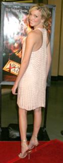 Katie Cassidy feet photo thumbnail