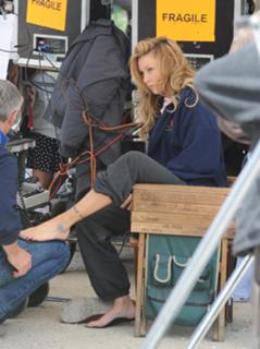 Katie Cassidy feet photo thumbnail