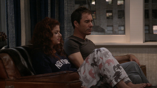 Debra Messing feet photo thumbnail