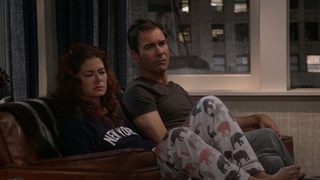 Debra Messing feet photo thumbnail
