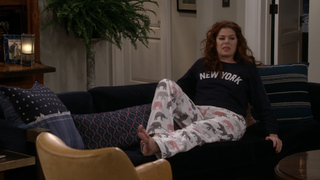 Debra Messing feet photo thumbnail