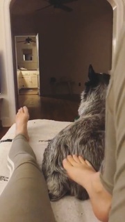Adriene Mishler feet photo thumbnail