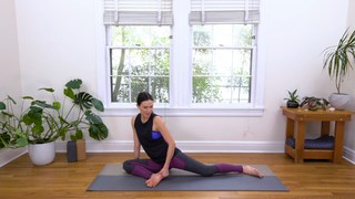 Adriene Mishler feet photo thumbnail