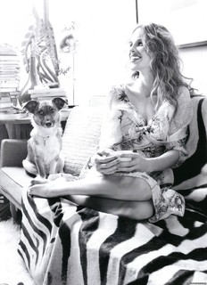 Hilary Swank feet photo thumbnail