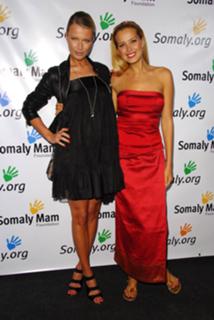 Petra Nemcova feet photo thumbnail