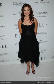 Nikki Reed feet photo thumbnail