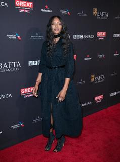 Naomi Campbell feet photo thumbnail
