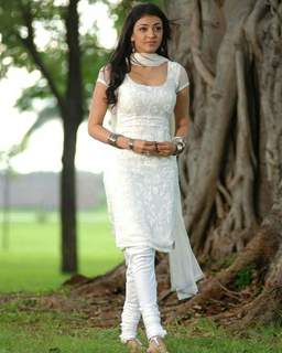 Kajal Aggarwal feet photo thumbnail