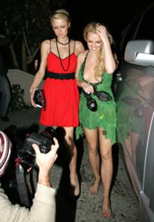 Britney Spears feet photo thumbnail