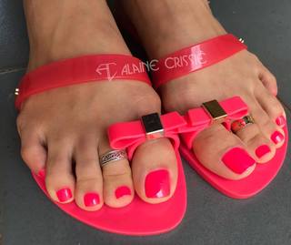 Alaine Crissiê feet photo thumbnail