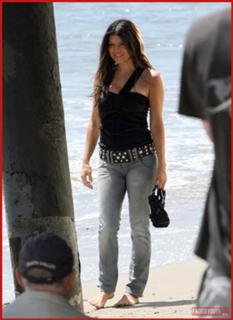 Fergie feet photo thumbnail