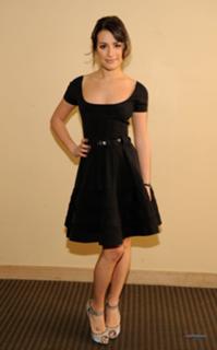 Lea Michele feet photo thumbnail