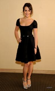 Lea Michele feet photo thumbnail