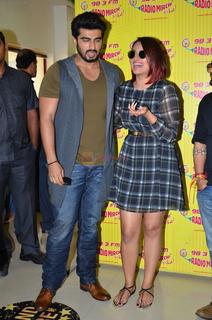 Sonakshi Sinha feet photo thumbnail