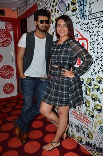Sonakshi Sinha feet photo thumbnail