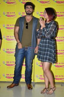 Sonakshi Sinha feet photo thumbnail