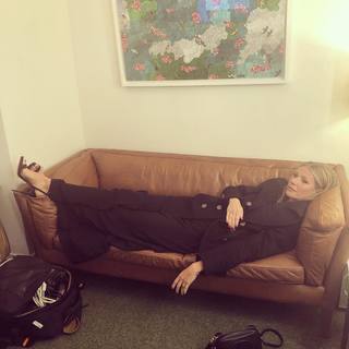 Gwyneth Paltrow feet photo thumbnail