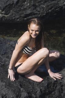 Lindsay Lohan feet photo thumbnail