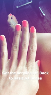 Brooke Hogan feet photo thumbnail