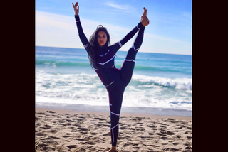 Nicole Scherzinger feet photo thumbnail