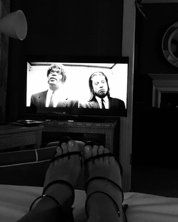 Heidi Klum feet photo thumbnail