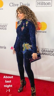 Thalía feet photo thumbnail
