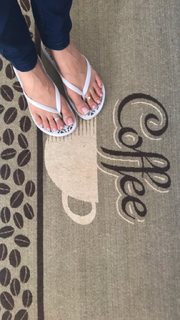 Alaine Crissiê feet photo thumbnail