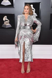 Chrissy Teigen feet photo thumbnail