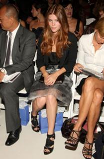 Kate Mara feet photo thumbnail