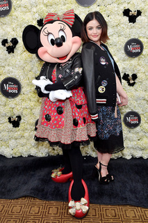 Lucy Hale feet photo thumbnail