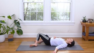 Adriene Mishler feet photo thumbnail