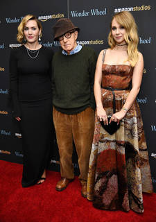 Kate Winslet feet photo thumbnail