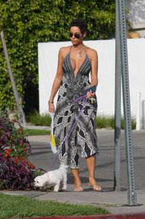 Nicole Murphy feet photo thumbnail