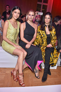 Lena Gercke feet photo thumbnail