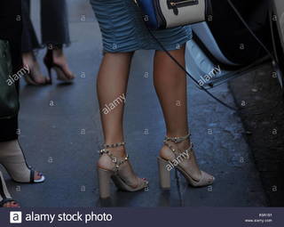 Diletta Leotta feet photo thumbnail