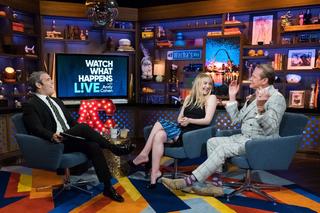 Dakota Fanning feet photo thumbnail