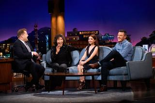 Sarah Hyland feet photo thumbnail