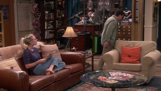 Kaley Cuoco feet photo thumbnail