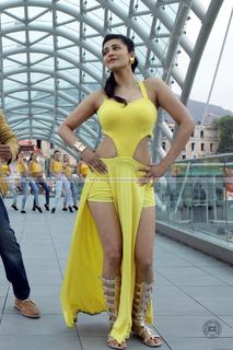 Shruti Haasan feet photo thumbnail