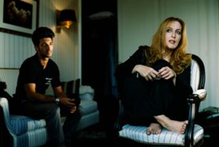 Gillian Anderson feet photo thumbnail