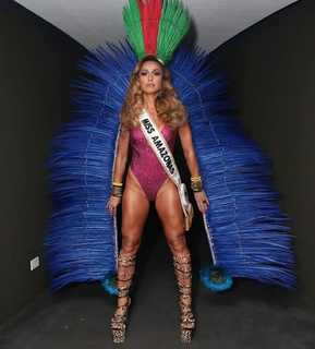Sabrina Sato feet photo thumbnail