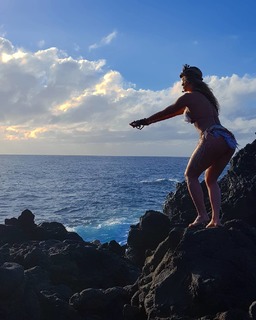Lívia Andrade feet photo thumbnail