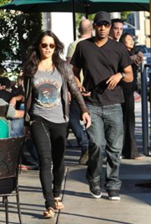 Michelle Rodriguez feet photo thumbnail